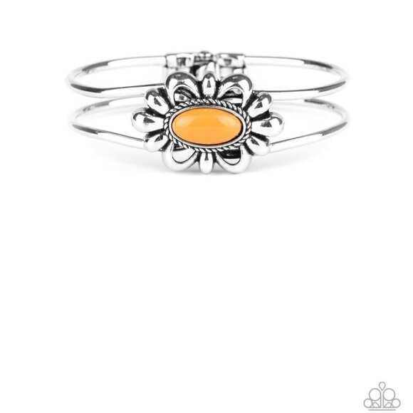 𝅺Serene Succulent Bracelet - Picture 2 of 2